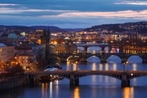 Prag bei der Nacht