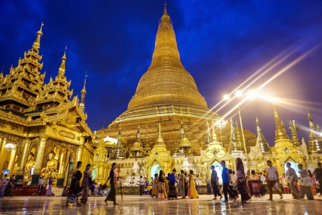 Die Shwedagon-Pagode_Malaysia